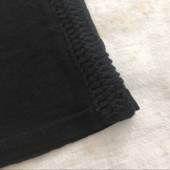 Elie Tahari XS Wool Crochet Sleeveless Sweater Top Black Minimalist Romantic - Picture 6 of 8
